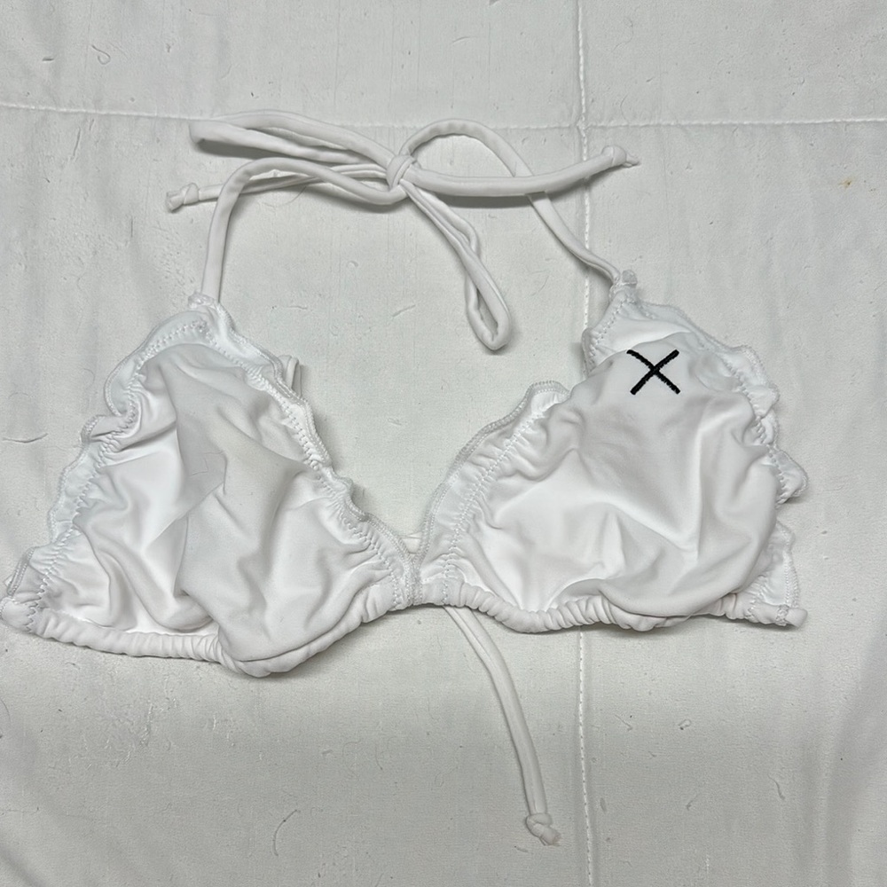 NWOT Boutine LA White Triangle Bikini Top